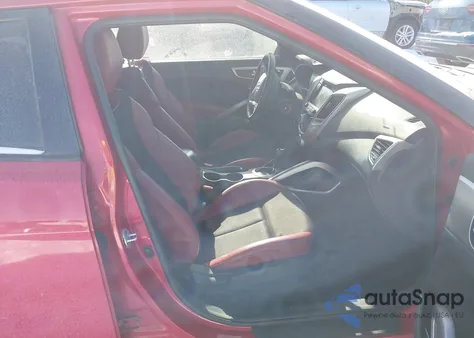 2013 Hyundai Veloster z USA, uszkodzony, nr VIN KMHTC6AD9DU142091